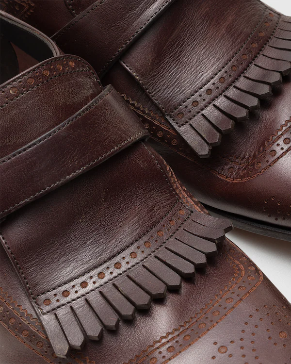Mocasín Monk de Calfskin Antiguo con Láser de Shanghái