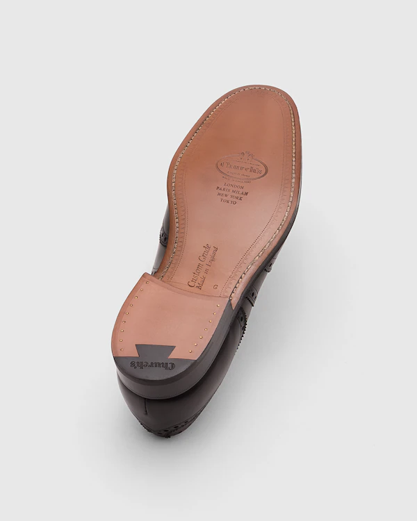 Chetwynd Oxford con cuero de ternera