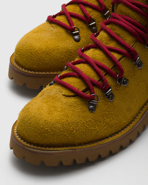 Bota de cordones de ante Poulton