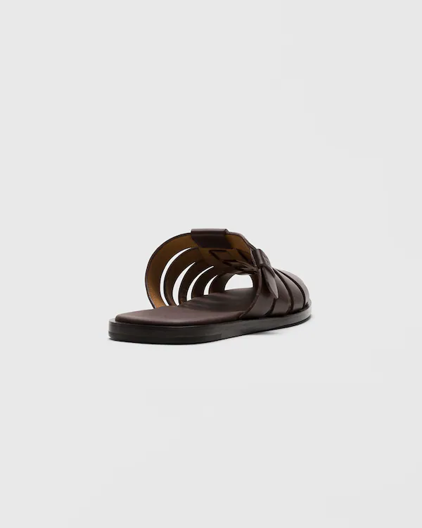 Sandal de mula de piel de ternera Oban con acabado antiguo