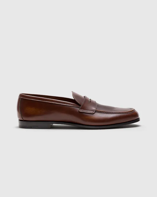 Zapatilla de cuero cepillado Rother Fumé
